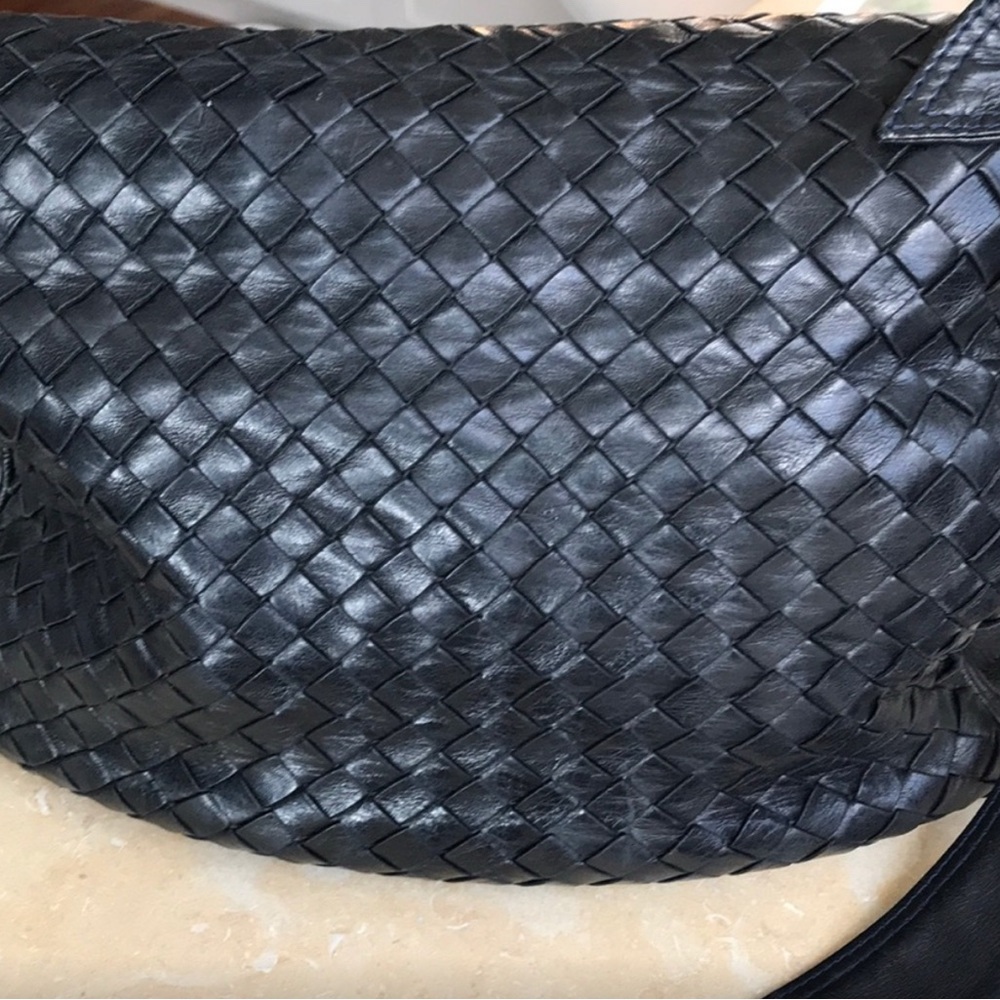 Bottega Veneta Interracio Shoulder Bag - Picture 11 of 16